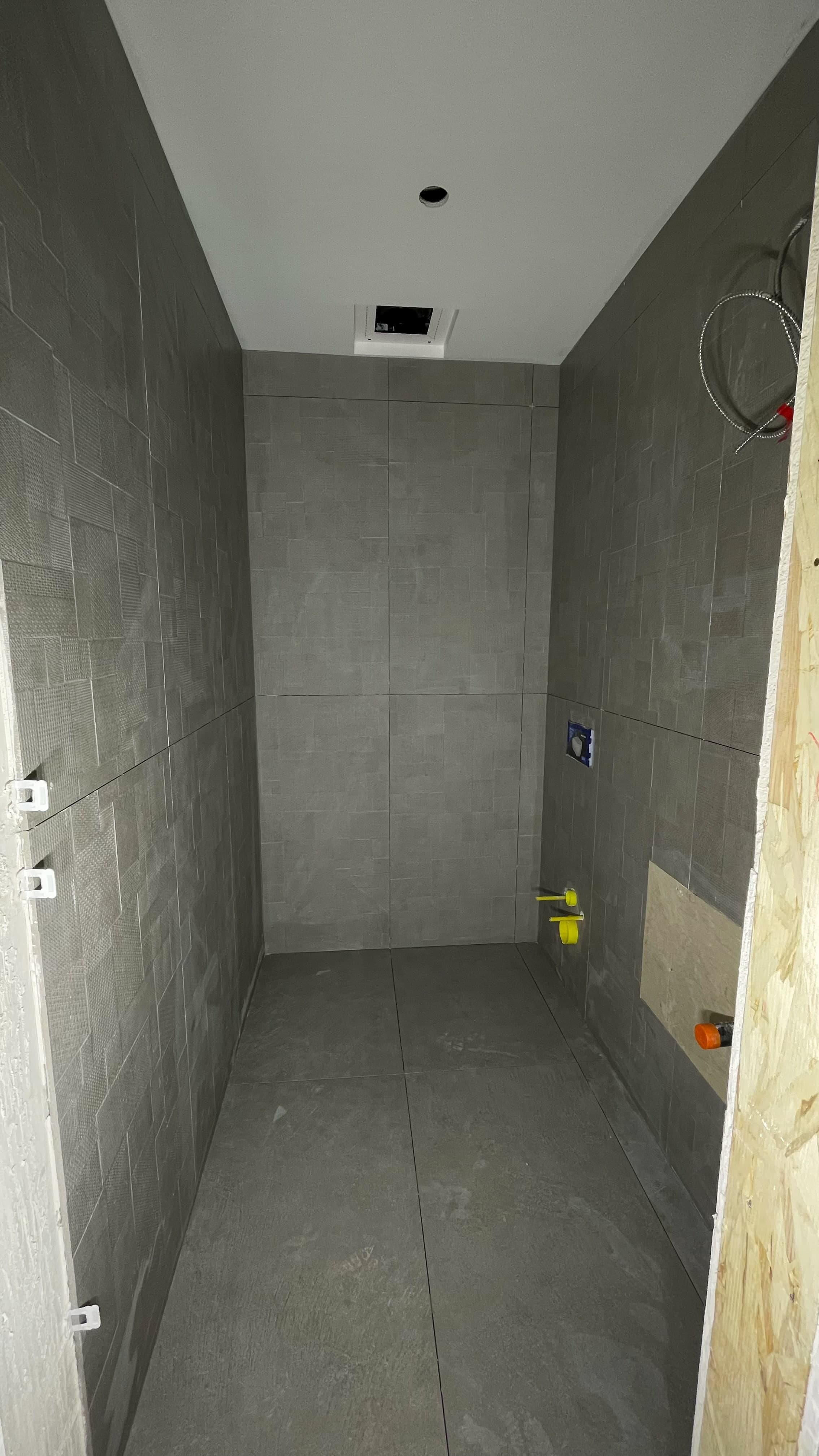 Bathroom Gallery project photo 9