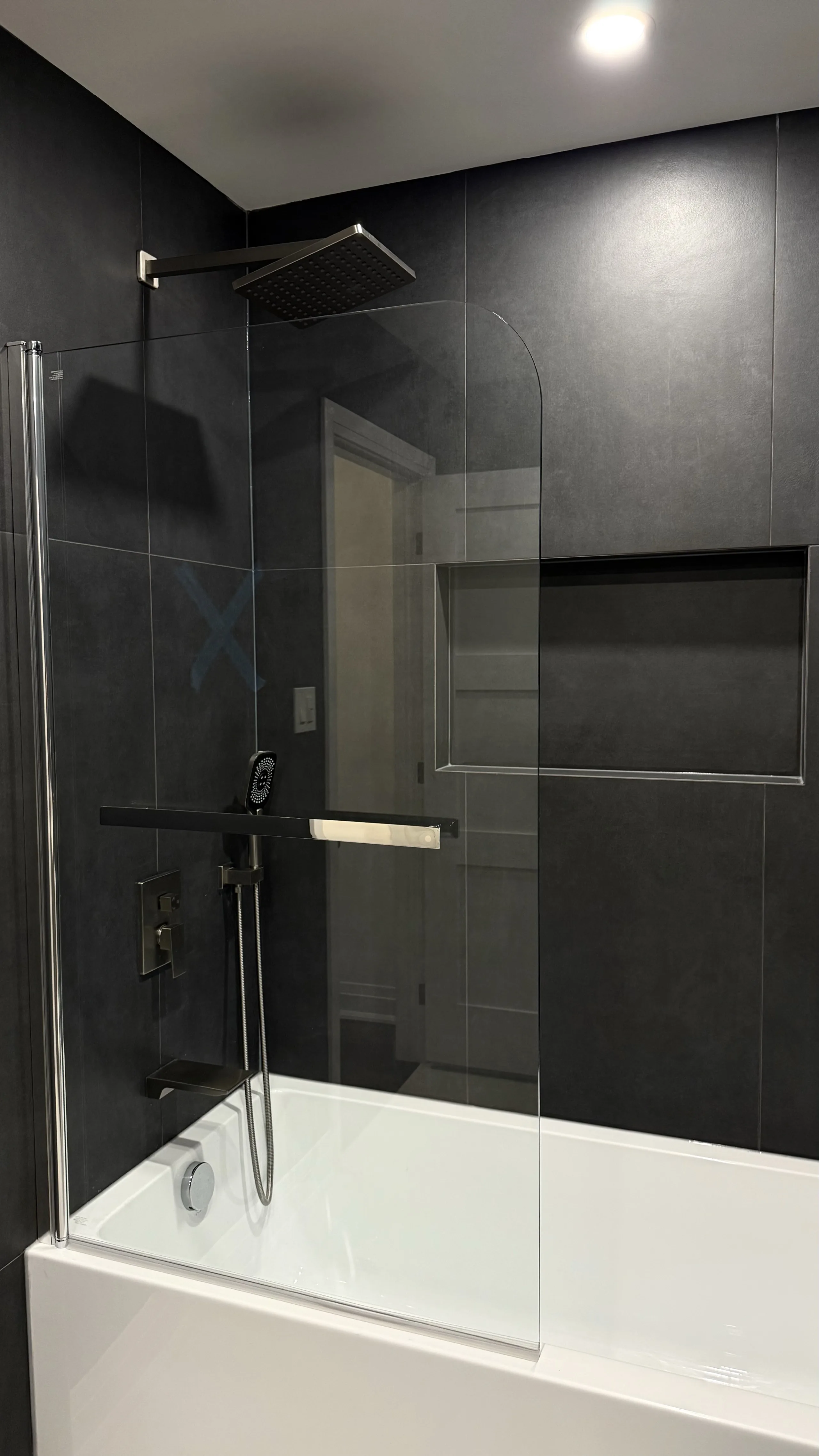 Shower installation