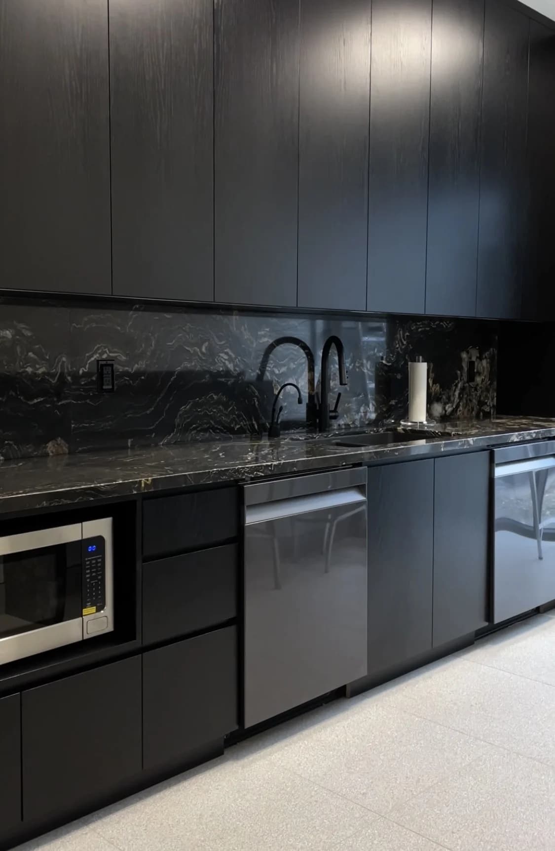 A finished kitchen by LTT